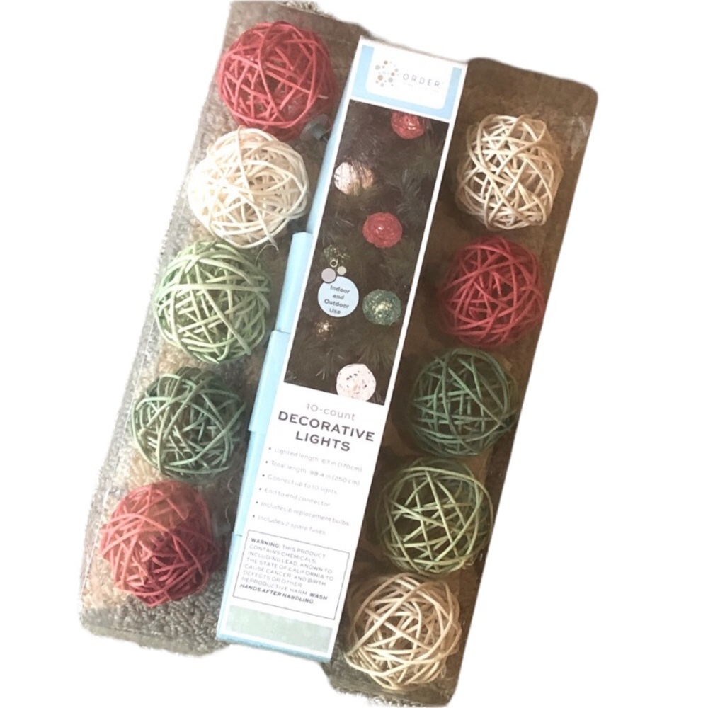 Rattan woven decorative string lights 10 bulbs NWT